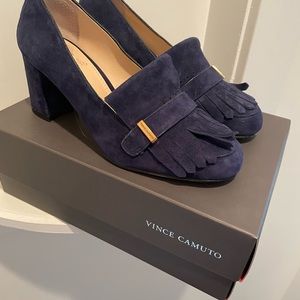 Vince Camuto navy blue suede heel loafer size 8